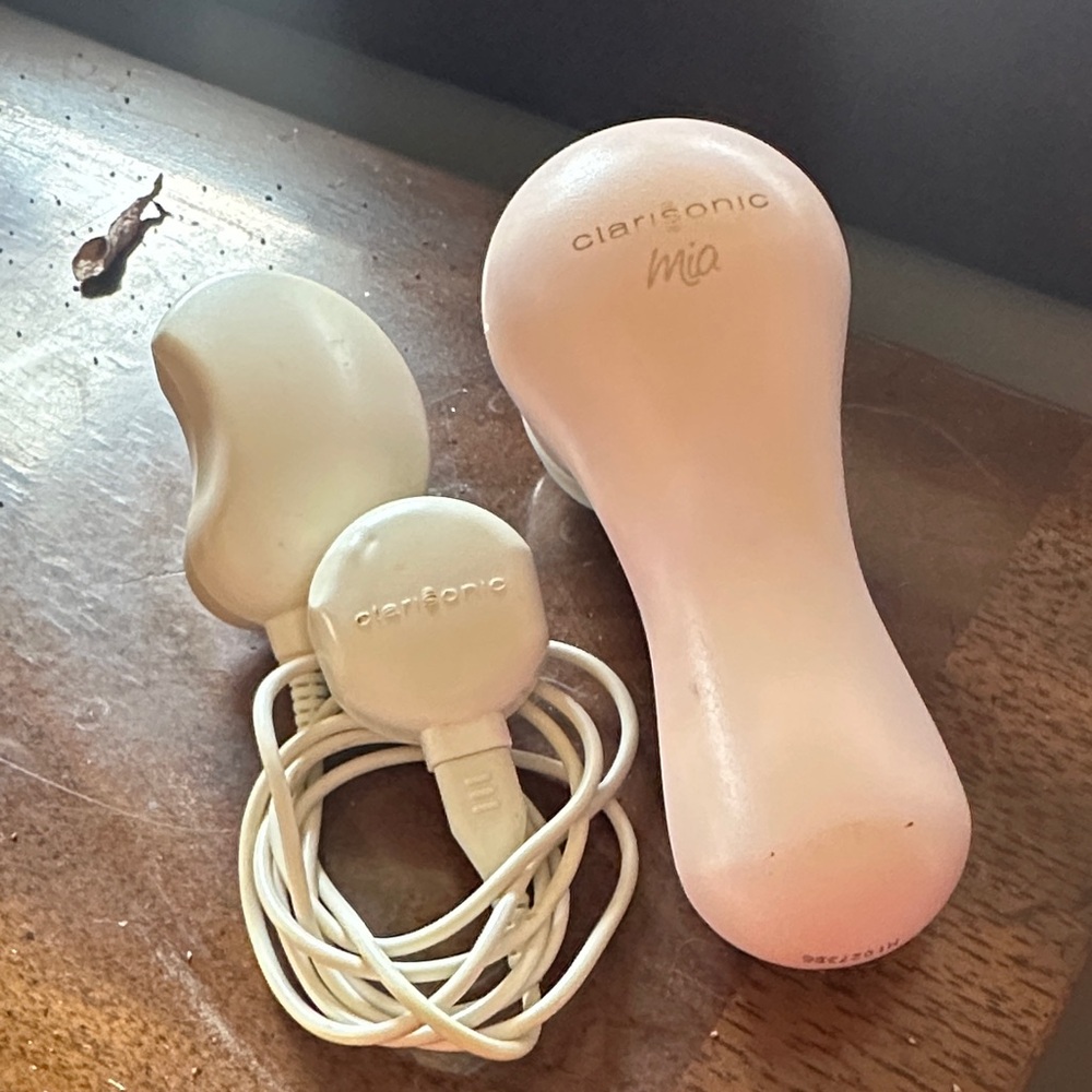 Clarisonic Mia Soft Pink Facial Device